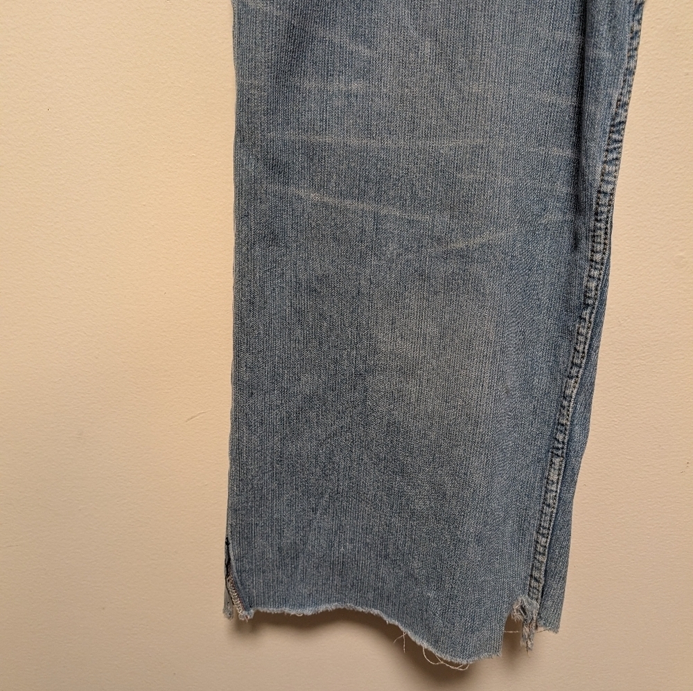 Pepe Jeans London Light Wash Relaxed Fit Denim Raw Hem Size 44 - Picture 2 of 16